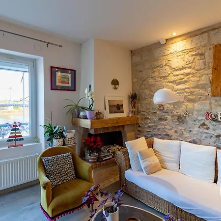 D'hotes A Avec Petit Dejeuner - Fr-1-622-119 Chalonnes-sur-Loire