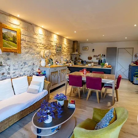 D'hotes A Avec Petit Dejeuner - Fr-1-622-119 Bed and Breakfast 3*