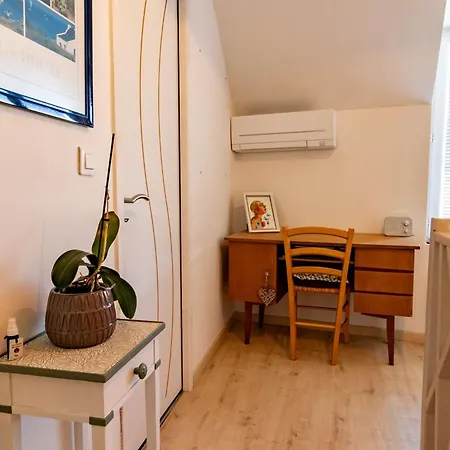 D'hotes A Avec Petit Dejeuner - Fr-1-622-119 3*